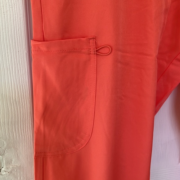 Mini Marilyn Scrub Joggers 4 Way Stretch Elastic Waist Band 4 Pockets Size M NWT - Picture 3 of 10